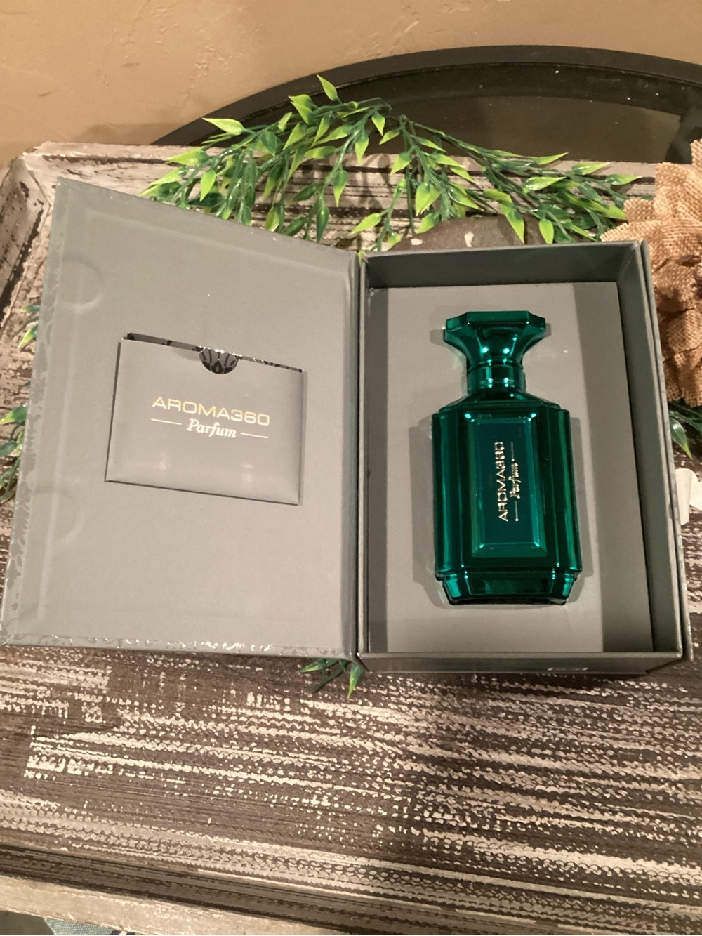 Aroma360 Parfum Emerald Glass Diffuser Bottle
